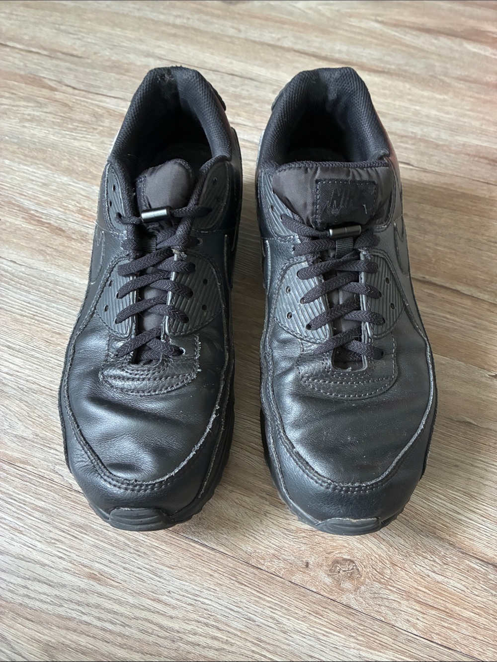 Men'sNike Air Black Leather Athletic Sneakers